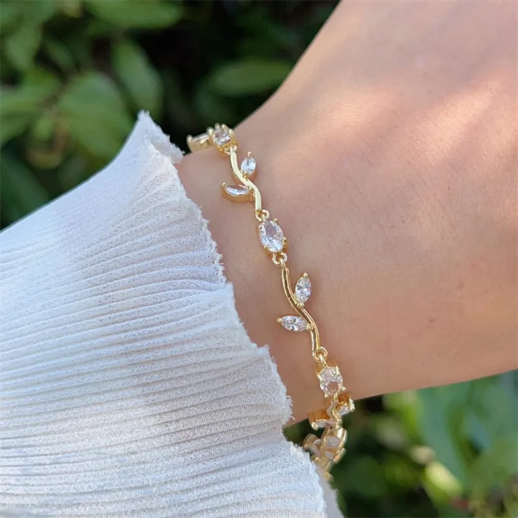 Elegent tulip bracelet for women - premium stainless steel floral jewellery